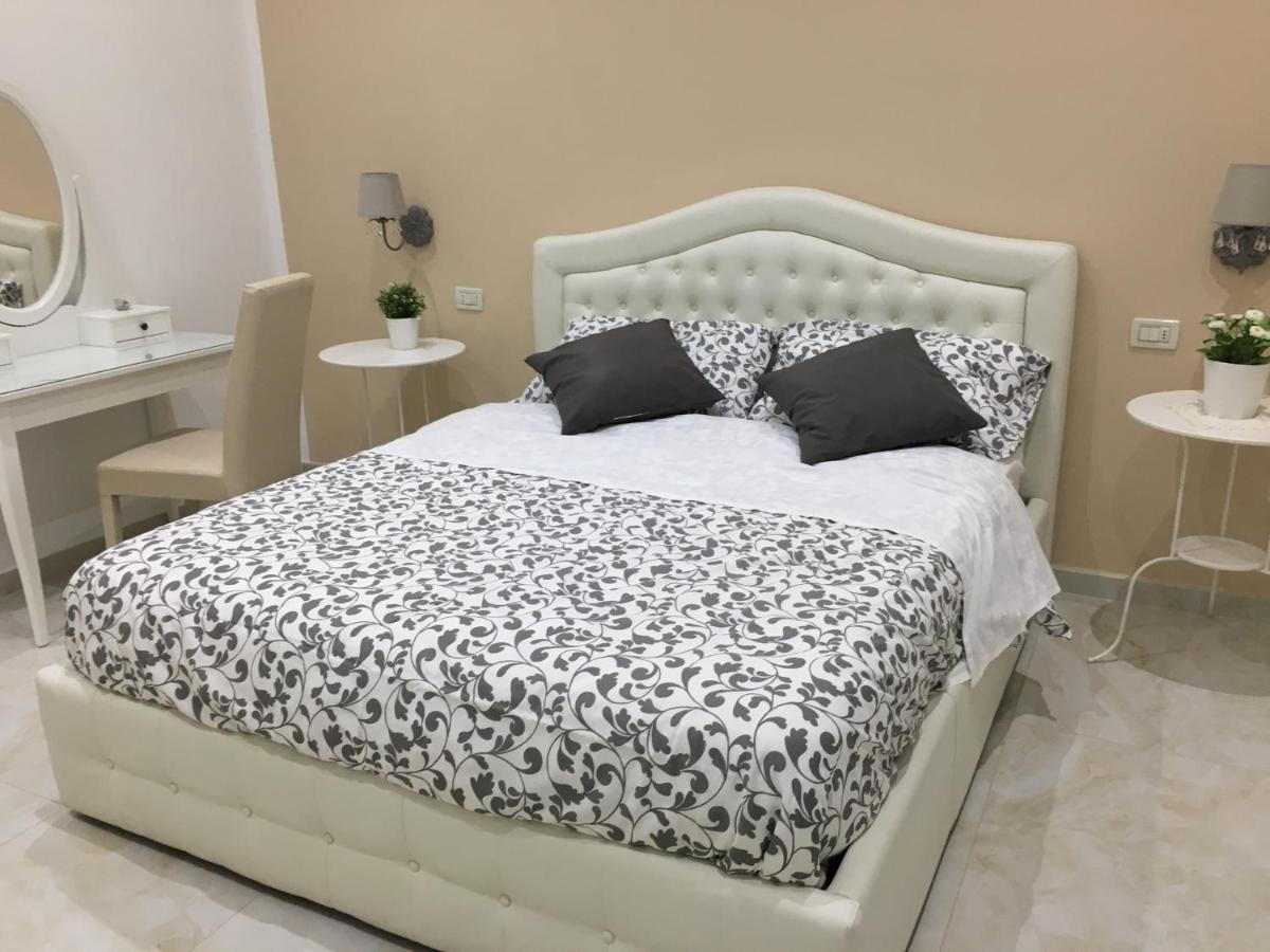 Queen Chic Apartment La Spezia Exterior foto
