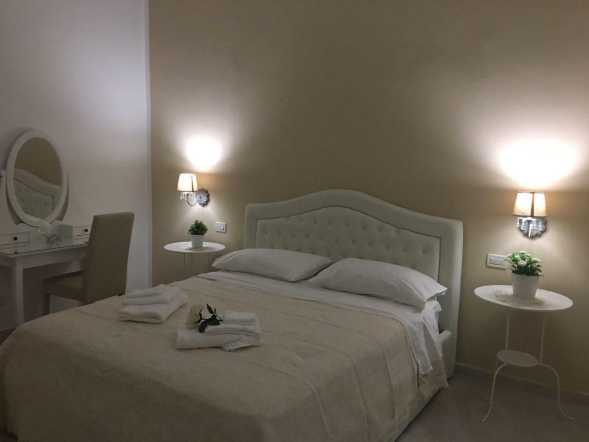 Queen Chic Apartment La Spezia Exterior foto
