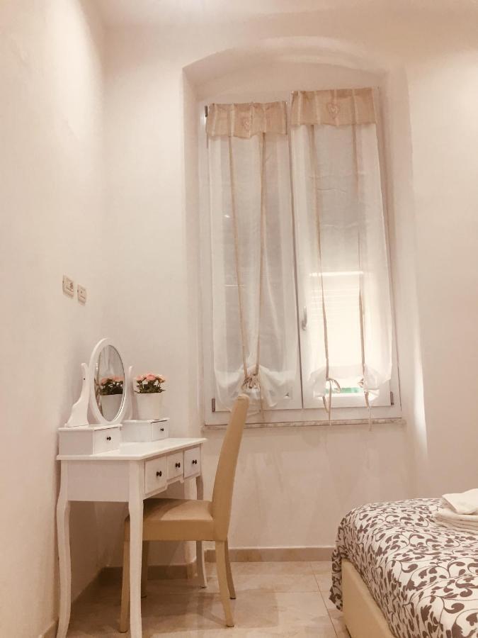 Queen Chic Apartment La Spezia Exterior foto